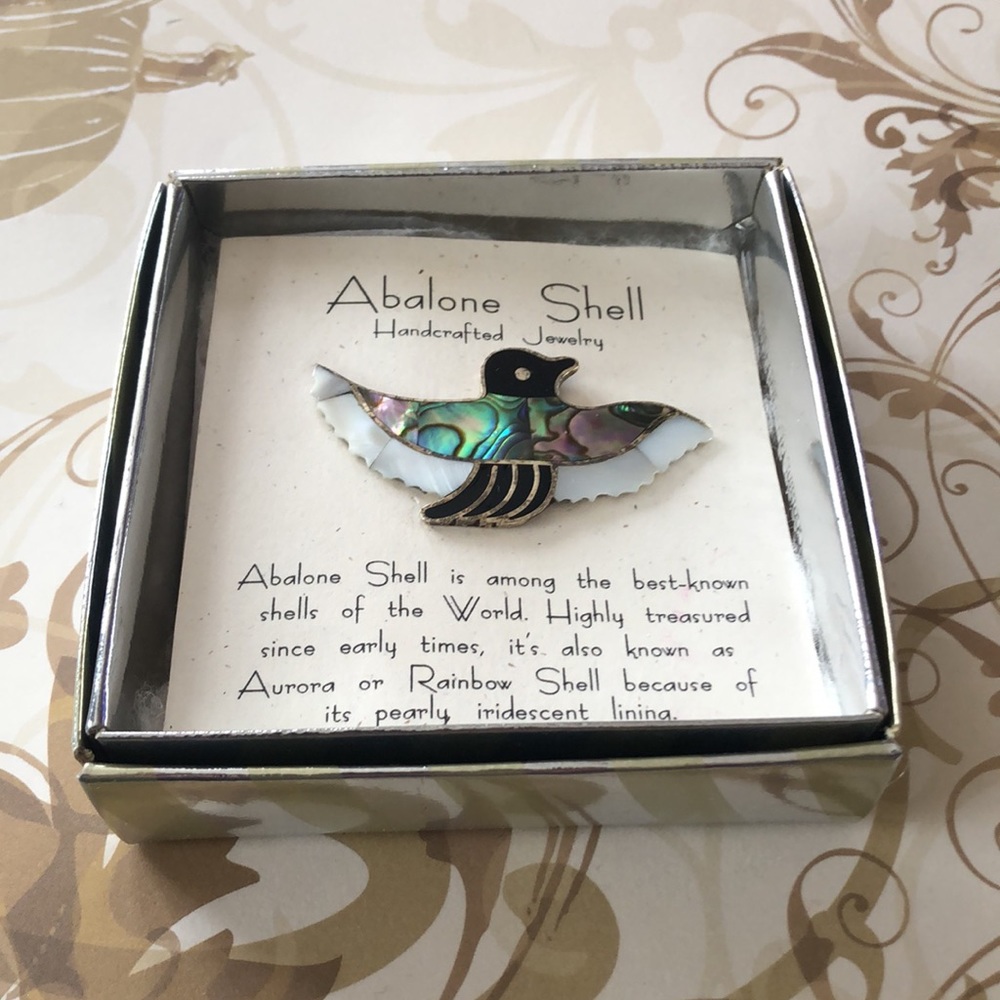 Abalone Shell Handcrafted Beautiful Bird Pin. - Picture 4 of 5